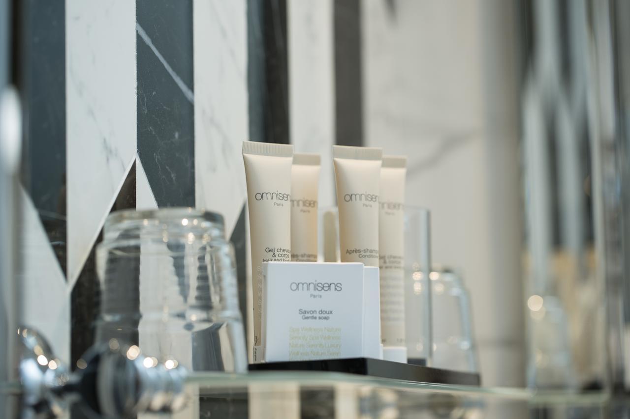 Hotel & De Latour Maubourg 4*