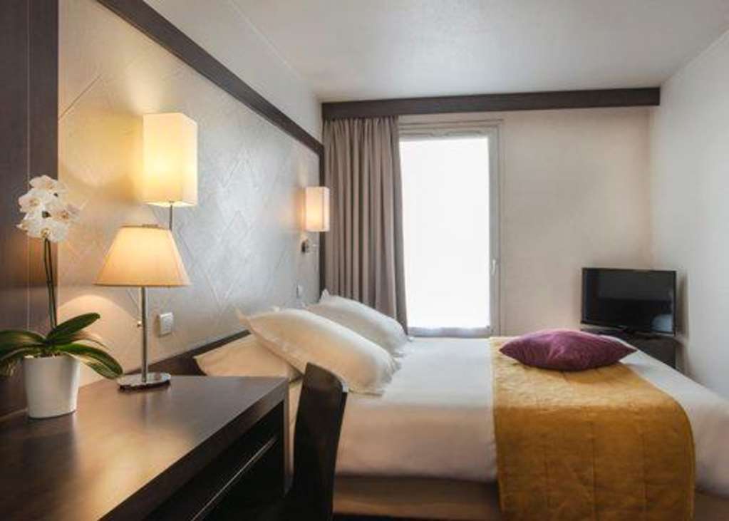Quality Hotel&suites Bercy Bibliothèque By Happyculture