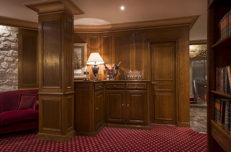 Belloy Saint Germain Hotel