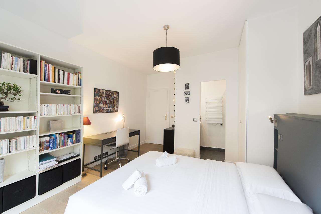 Veeve - Sophistication On Mozart Avenue *