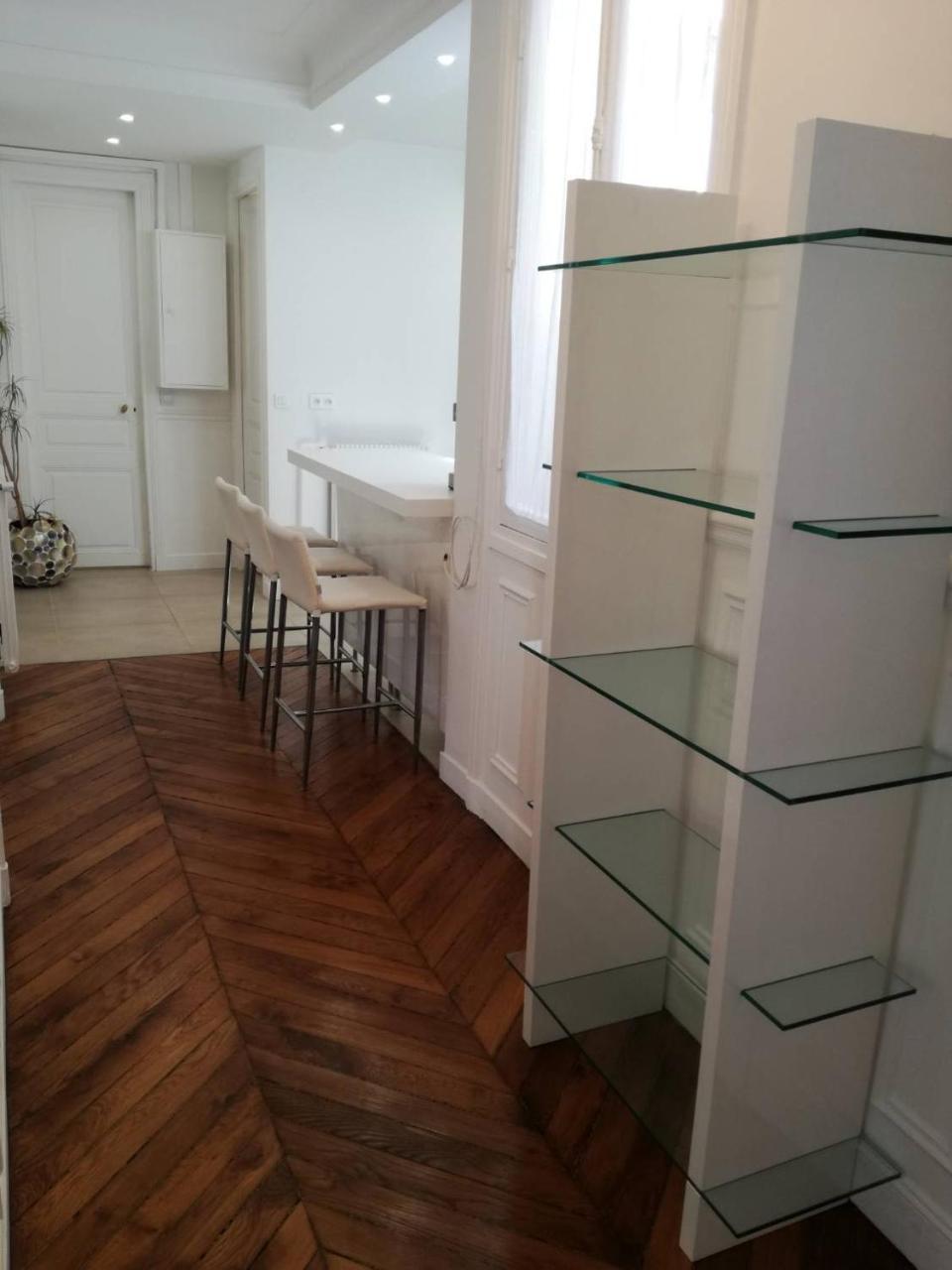 2-chalgrin * Paris