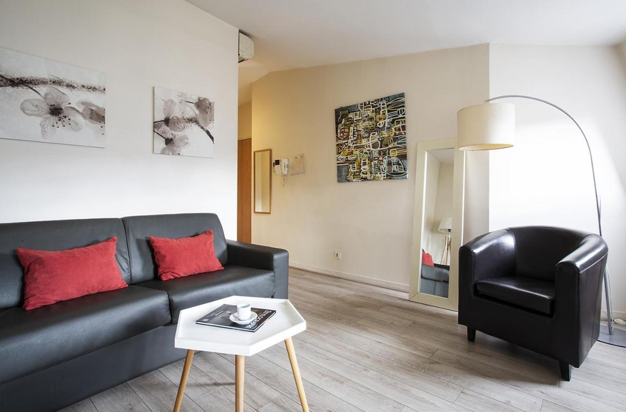 Apartment Place De L'etoile, Wagram With Ac Paris