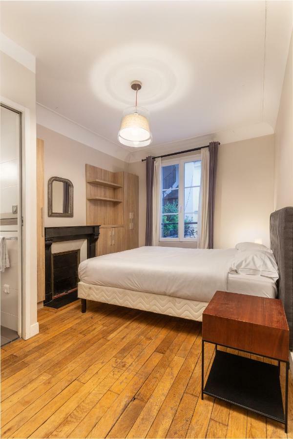 Avenue Montaigne Champs Elysees Apartment