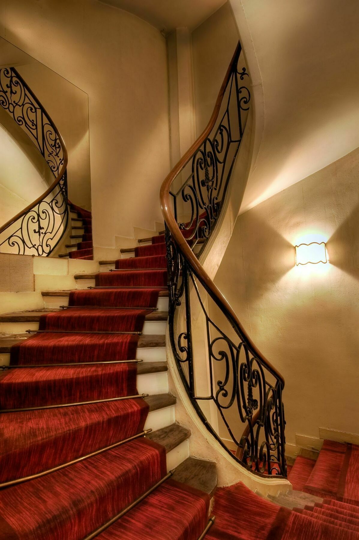 Hotel Baudelaire Opera