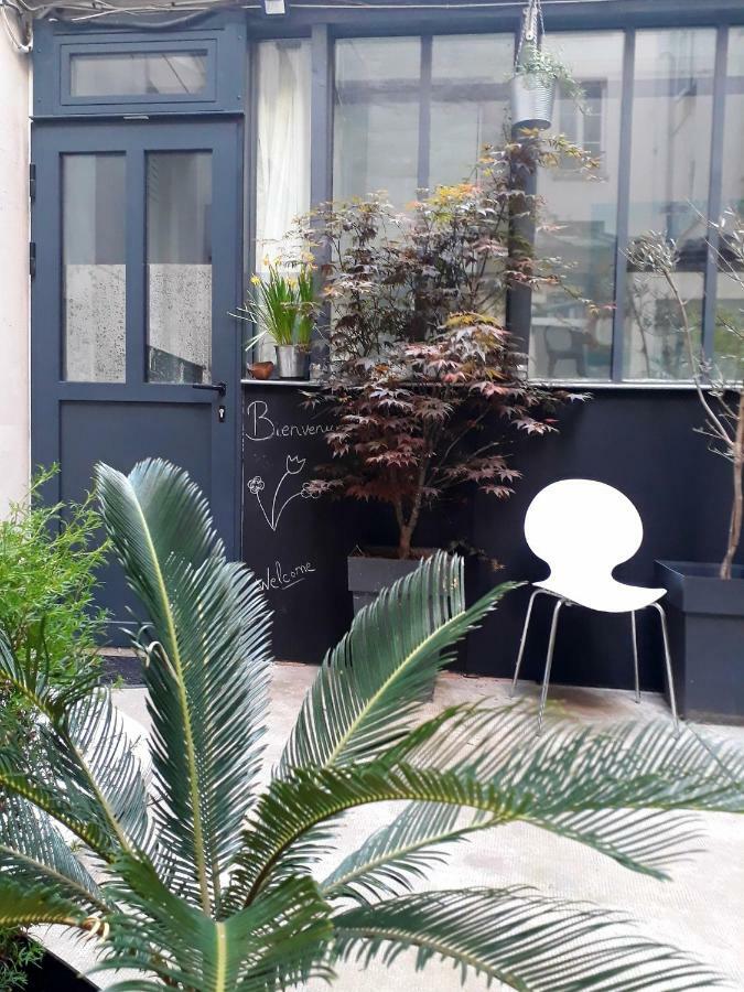 Studio Sur La Butte Montmartre Apartment *