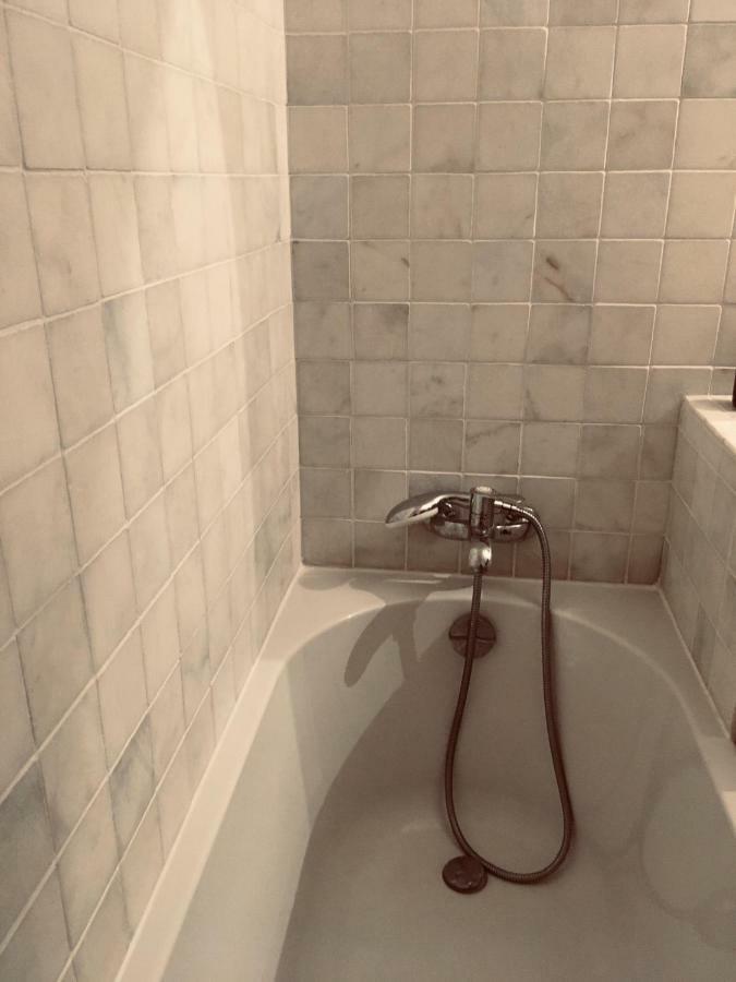 Elegant And Cosy Flat Near Montmartre Paris