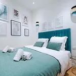 Beautiful Apartment in Marais - With AC