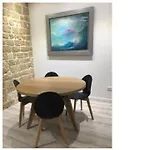 Marais, 2 pièces luxueux rénové, près rue Bretagne