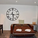 Elegant Appartement Dans Le Quartier Concorde A Paris