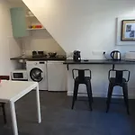 Cite Pilleux - Cozy Apartment In A Private Lane