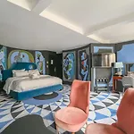 Exceptional suite in saint Germain des Près (Montana4)