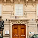 Home Sweet Home Champs Elysees Berri