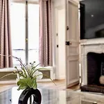 Home Sweet Home Champs Elysees Berri