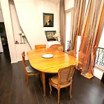 Parisien Cosy Apartement
