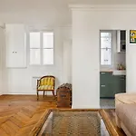 Appartement Haussmannien Place De L Etoile