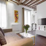 Montorgueil Charming Apartment