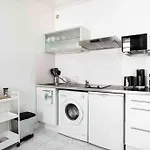 Promo! Beautiful Apt Near The Galeries Lafayette!