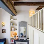 Beautiful Central Duplex - Latin Quarter