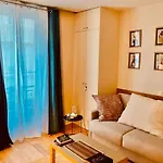 Comfortable Studio Near The Eiffel Tower
