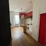 Studio Calme Paris 20Eme