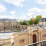 Le Marais, Fantastic View On Archives Nationales