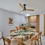 Apartment Paris Bois De Vincennes By Studio Prestige