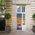 Le Pavillon De La Reine & Spa, Place Des Vosges