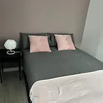 Montmartre Sacre Coeur Appartement Refait A Neuf Paris 18Eme - 4 P
