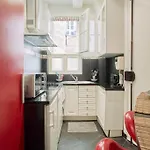 Charming Parisian Flat With Eiffel Tower Views