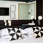 Holiday Inn Paris Palais De L\'Elysee By Ihg