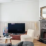 Cute Apartment Paris Montmartre