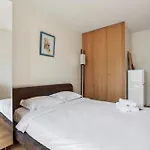 Trocadero & Arc De Triomphe With Balcony - Cityapartmentstay