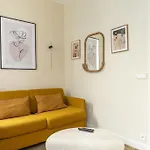 Elegant 4-Star Stay In Central Paris - Suite Apart