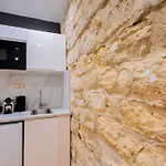 Luxurious Apartment With Stylish Design And Comfort - 105
