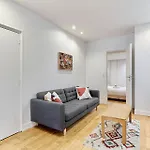 Charming Flat In The Heart Of Paris