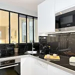 Deluxe Apartment Near The Tour Eiffel