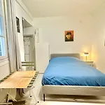 Comfortable Studio Near Marais Aboukir