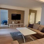 Beautiful T3 With Balcony - Near Parc Monceau