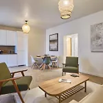 Sublime Flat Paris Bois De Vincennes By Studio Prestige