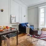 Bnbnook - Parisian Charm: 1Br In Le Marais