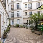 Studio Cosy - Wagram Arc Triomphe