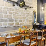 Hotel Maat Batignolles