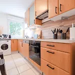 Cia - Flat With Balcony In East Paris, Buttes Chaumont