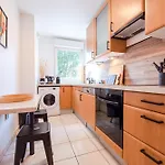 Cia - Flat With Balcony In East Paris, Buttes Chaumont