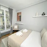 Stunning Apartment Near Eiffel Tower
