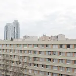 Spacious 3 Rooms With Balcony In Paris