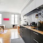 Rivoli Street - Tuileries Garden - Luxury Comfort