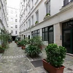 Faubourg Montmartre - Ci - Joli Appartement Parisien Pour 2 Personnes 9Eme