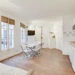 Comfortable Flat In The Middle Of Paris