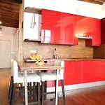 Le Marais Apartment - Centre Pompidou